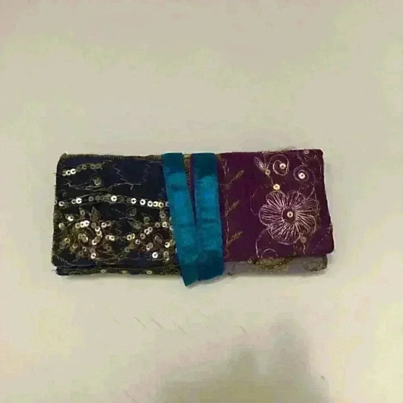 VTG INDIAN EMBROIDERY EMBELISHMENT JEWERLY TRAVEL CASE - Picture 5 of 7